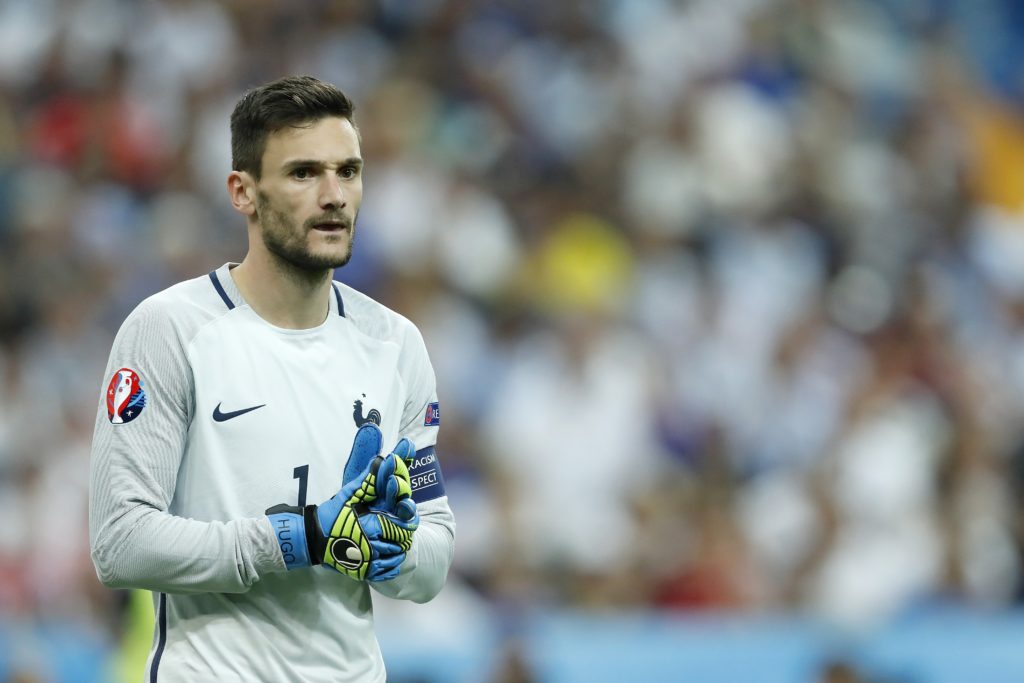 Hugo Lloris and his Goalie Gloves 